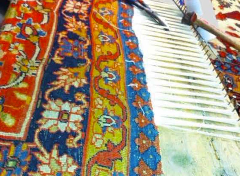 Les Merveilles d’Orient : vente, restauration, réparation et nettoyage de tapis sur Saumur et dans toute la France : Venez découvrir un large choix de tapis d’Orient à notre boutique au 25 Rue Saint-Jean à Saumur. Le vendeur Charles Laroche gérant du magasin sera vous accueillir avec un grand plaisir pour des renseignements ou pour des achats. Déplacement dans toute la France et envoie dans toute l’Europe. Nos équipes se déplacent pour redonner vie à vos textiles les plus précieux :  dépoussiérage / dessablage  et nettoyage de tapis. Restauration de tapis et tapisserie, réparation de lisières, franges, relainage. Création de teinte, recolorisation des couleurs, traitement des trames. Les Merveilles d’Orient : vente, restauration, réparation et nettoyage de tapis sur Saumur et dans toute la France